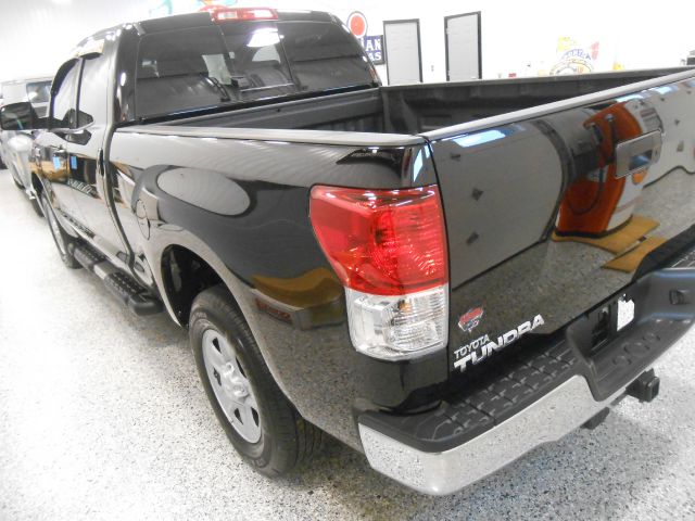 Toyota Tundra 2013 photo 3