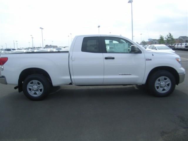 Toyota Tundra 2013 photo 5