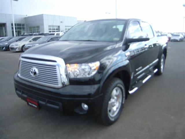 Toyota Tundra 2013 photo 2