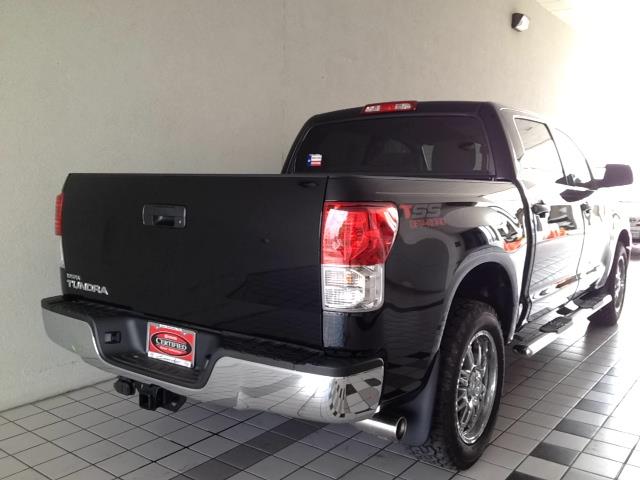 Toyota Tundra 2013 photo 8