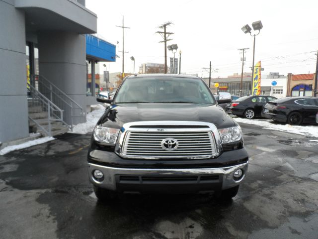 Toyota Tundra 2013 photo 2