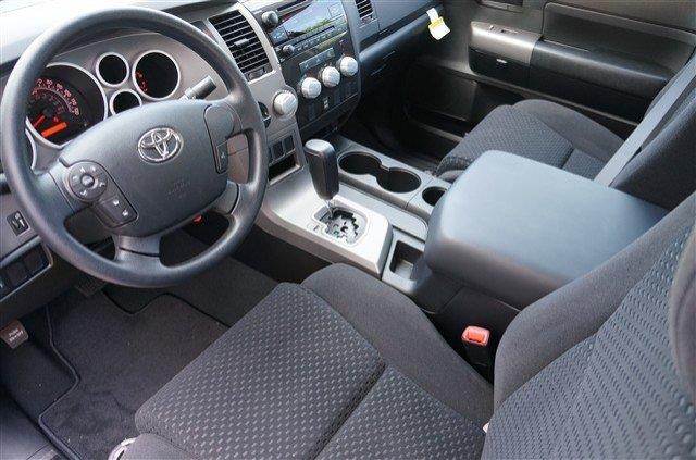 Toyota Tundra 2013 photo 9