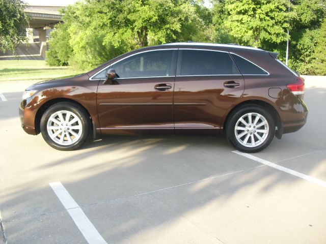 Toyota Venza 2009 photo 2