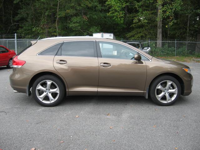 Toyota Venza 2009 photo 2