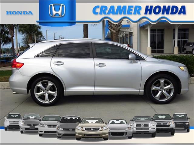 Toyota Venza 2010 photo 1