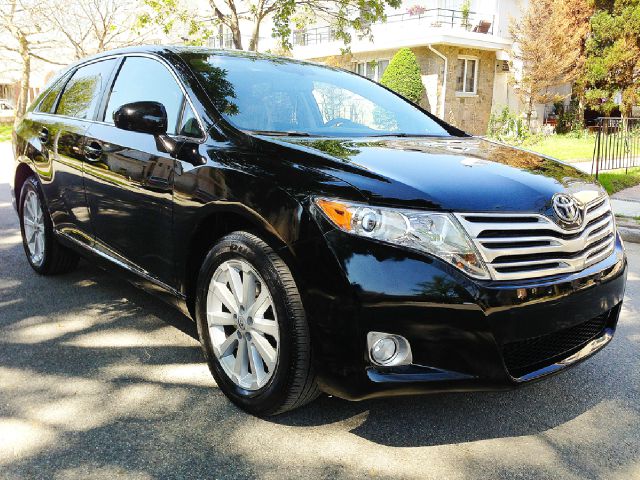 Toyota Venza 2010 photo 1