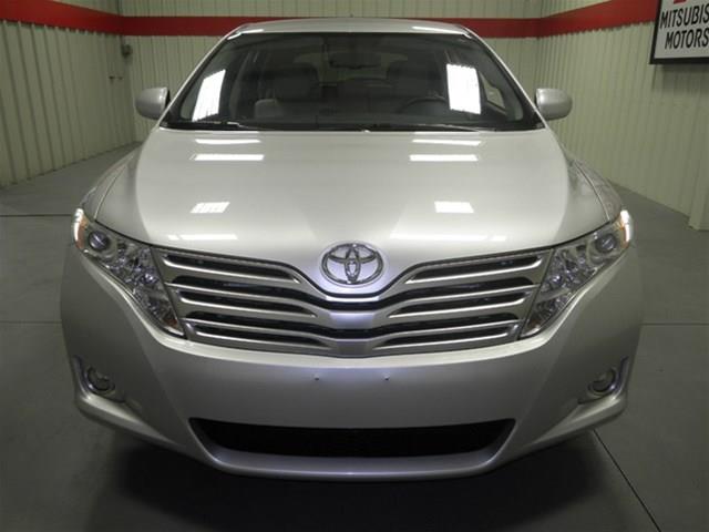 Toyota Venza 2010 photo 2