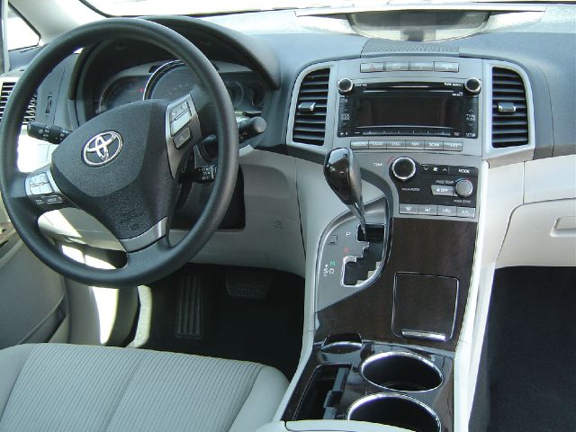 Toyota Venza 2010 photo 0
