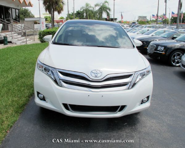 Toyota Venza 2013 photo 1