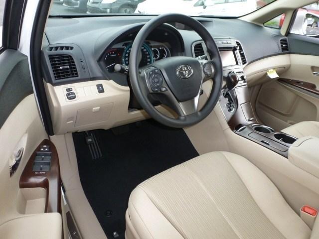 Toyota Venza 2013 photo 14