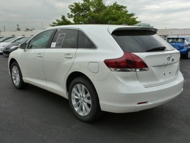 Toyota Venza 2013 photo 3