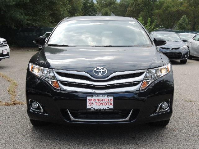 Toyota Venza 2014 photo 2