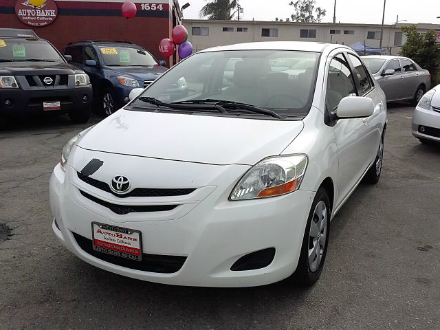 Toyota Yaris 2007 photo 1