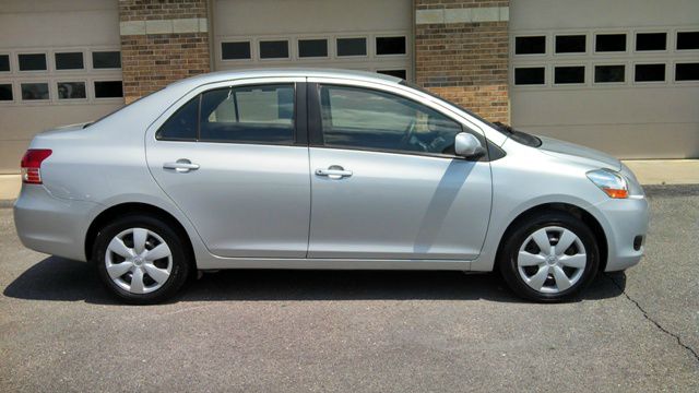 Toyota Yaris 2007 photo 10