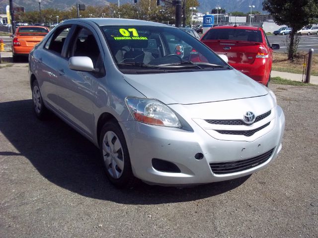 Toyota Yaris 2007 photo 1