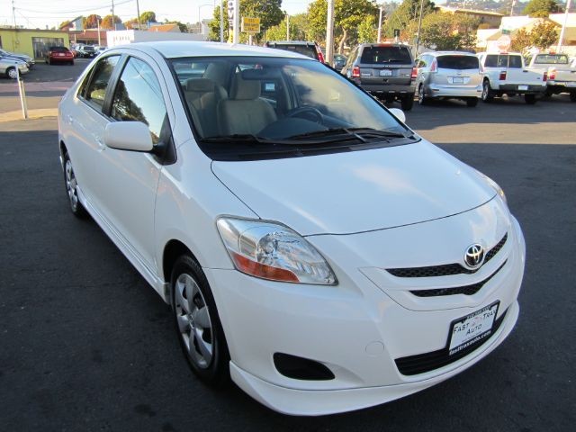 Toyota Yaris 2007 photo 4