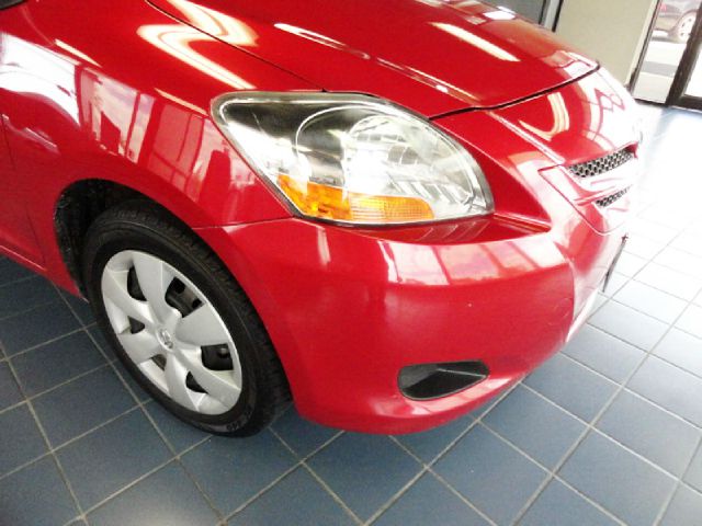 Toyota Yaris 2007 photo 11