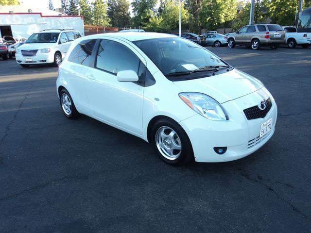 Toyota Yaris 2007 photo 1