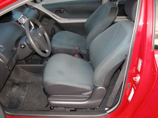 Toyota Yaris 2007 photo 12