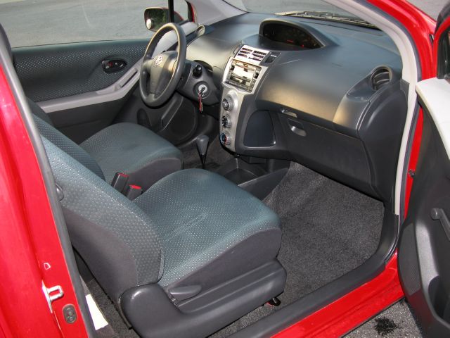 Toyota Yaris 2007 photo 3