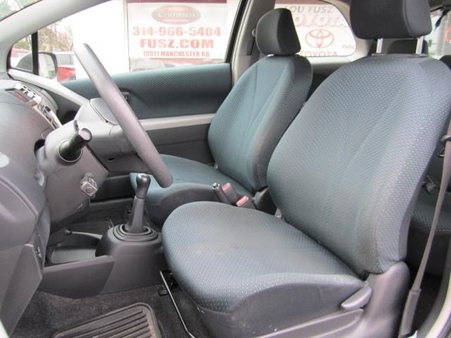 Toyota Yaris 2007 photo 2