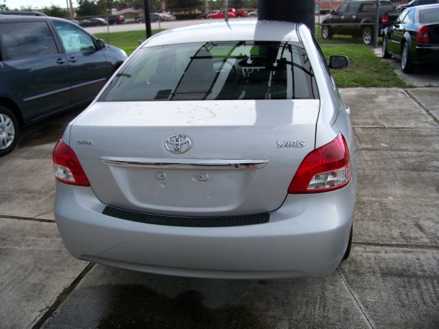 Toyota Yaris 2007 photo 4