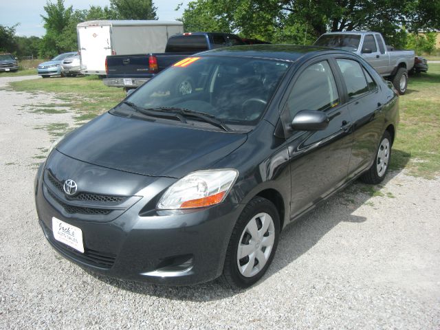 Toyota Yaris 2007 photo 1