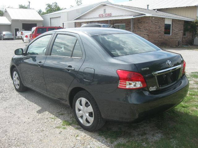 Toyota Yaris 2007 photo 3