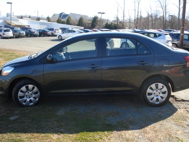 Toyota Yaris 2007 photo 0