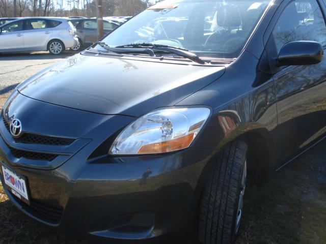 Toyota Yaris 2007 photo 1