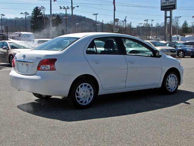 Toyota Yaris 2007 photo 4