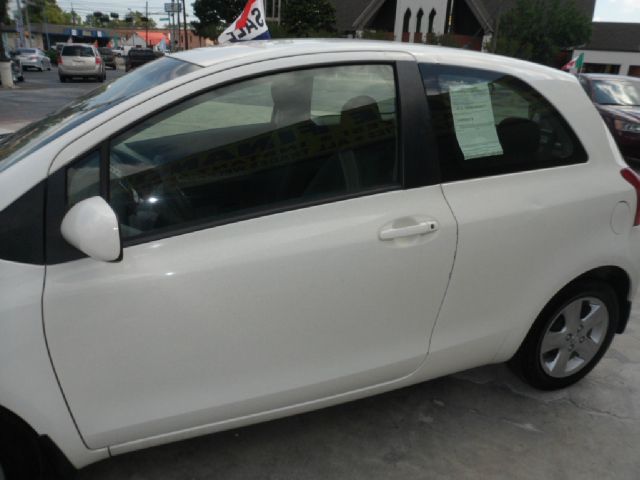 Toyota Yaris 2007 photo 11