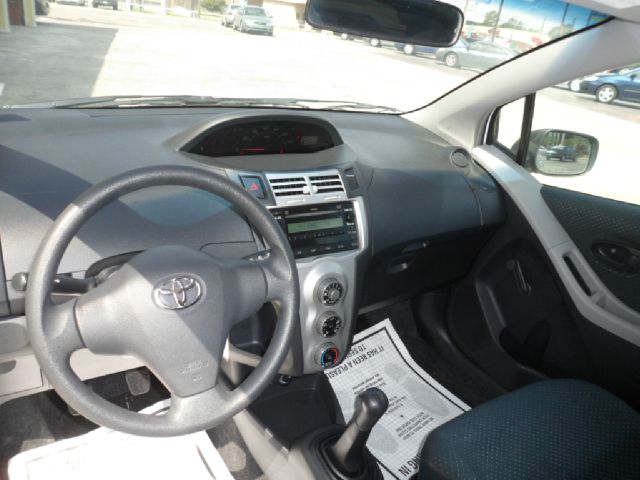 Toyota Yaris 2007 photo 18