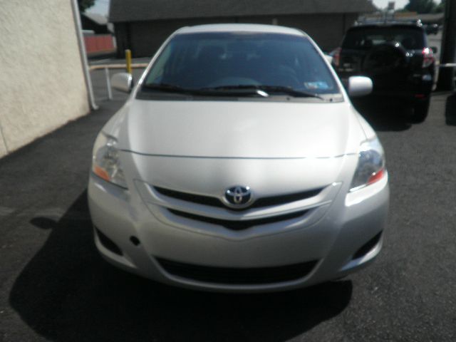 Toyota Yaris 2007 photo 1