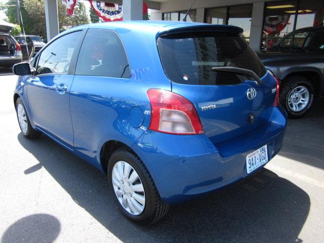 Toyota Yaris 2007 photo 2