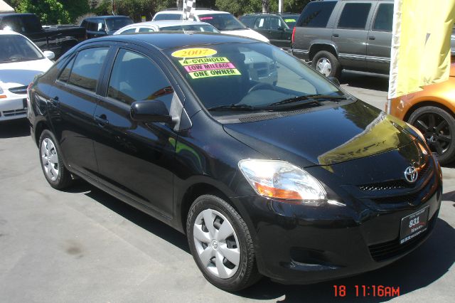 Toyota Yaris 2007 photo 4