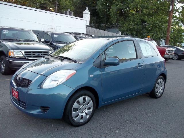 Toyota Yaris 2008 photo 2