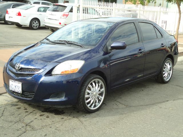 Toyota Yaris 2008 photo 1