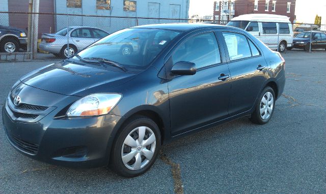 Toyota Yaris 2008 photo 4