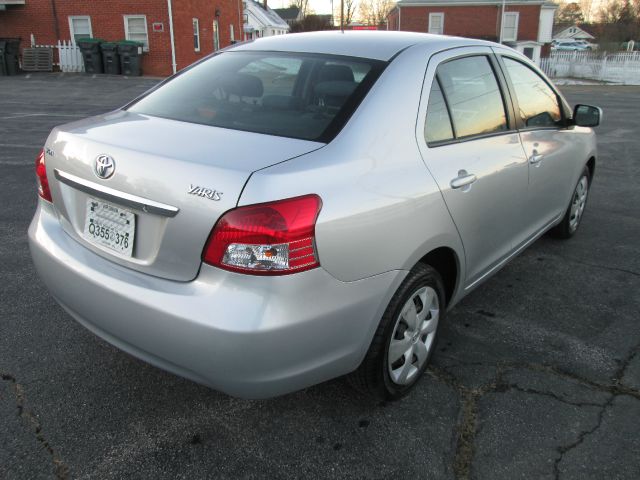 Toyota Yaris 2008 photo 3