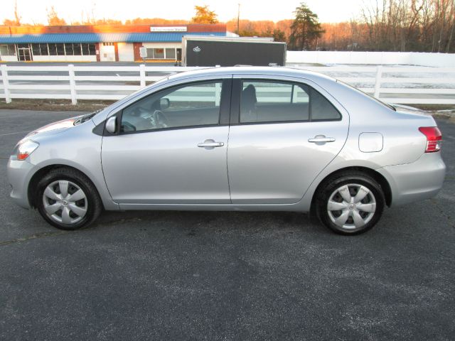 Toyota Yaris 2008 photo 4