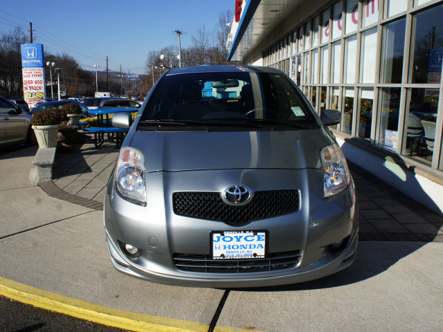 Toyota Yaris 2008 photo 1