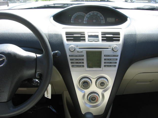 Toyota Yaris 2008 photo 21