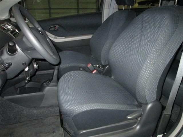 Toyota Yaris 2008 photo 8