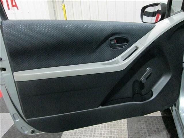 Toyota Yaris 2008 photo 9