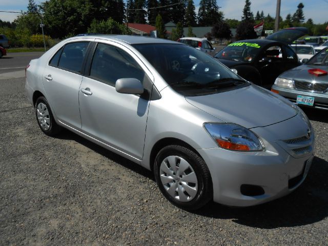 Toyota Yaris 2008 photo 1