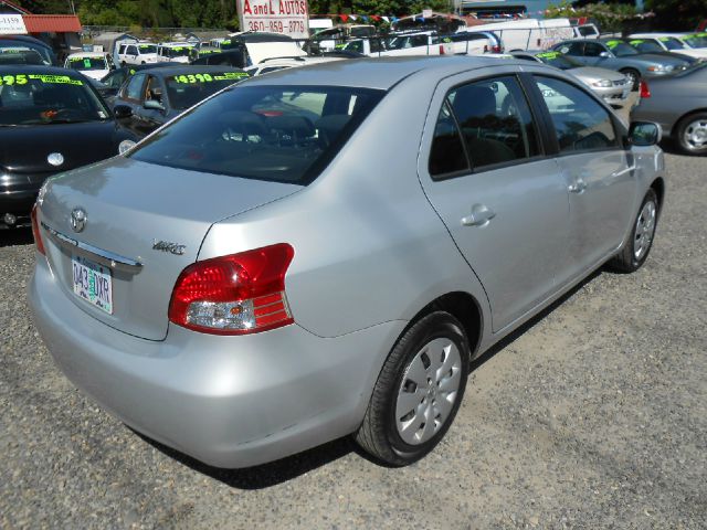 Toyota Yaris 2008 photo 3