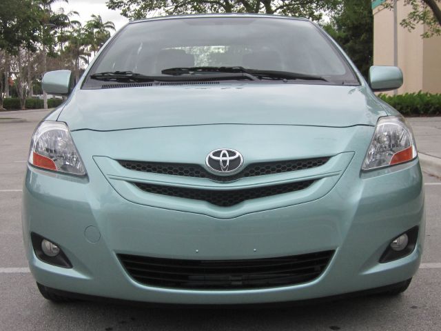 Toyota Yaris 2008 photo 2