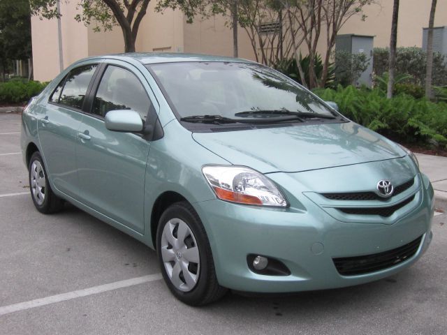 Toyota Yaris 2008 photo 3