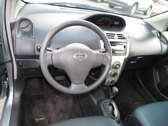 Toyota Yaris 2008 photo 3